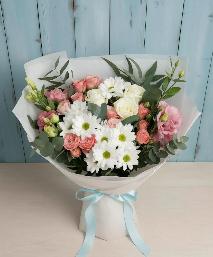 Букет цветов из: Розы, Лизиантусы и Хризантемы в Петровке Республика Крым