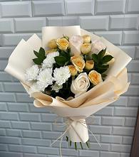 Букет цветов из:  Розы и Хризантемы в Петровке Республика Крым