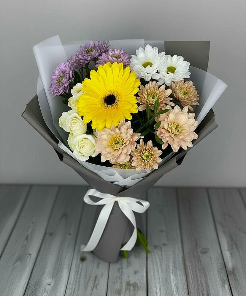 Букет цветов из: Розы, Герберы и Хризантемы в Петровке Республика Крым