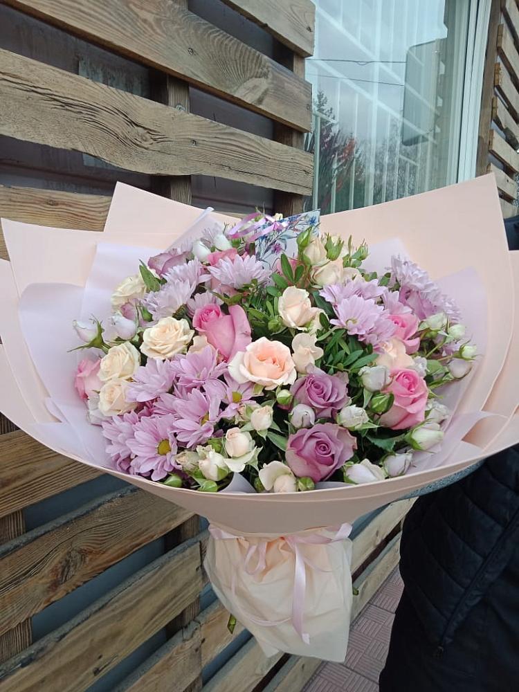 Букет цветов из: Розы и Хризантемы в Петровке Республика Крым