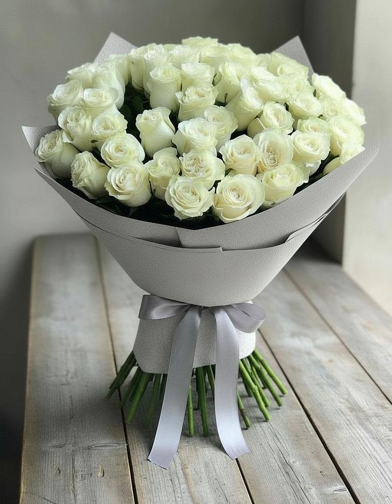Букет 35 Белых роз в Петровке Республика Крым