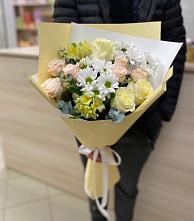 Букет цветов из:  Альстромерии, Розы и Хризантемы в Петровке Республика Крым