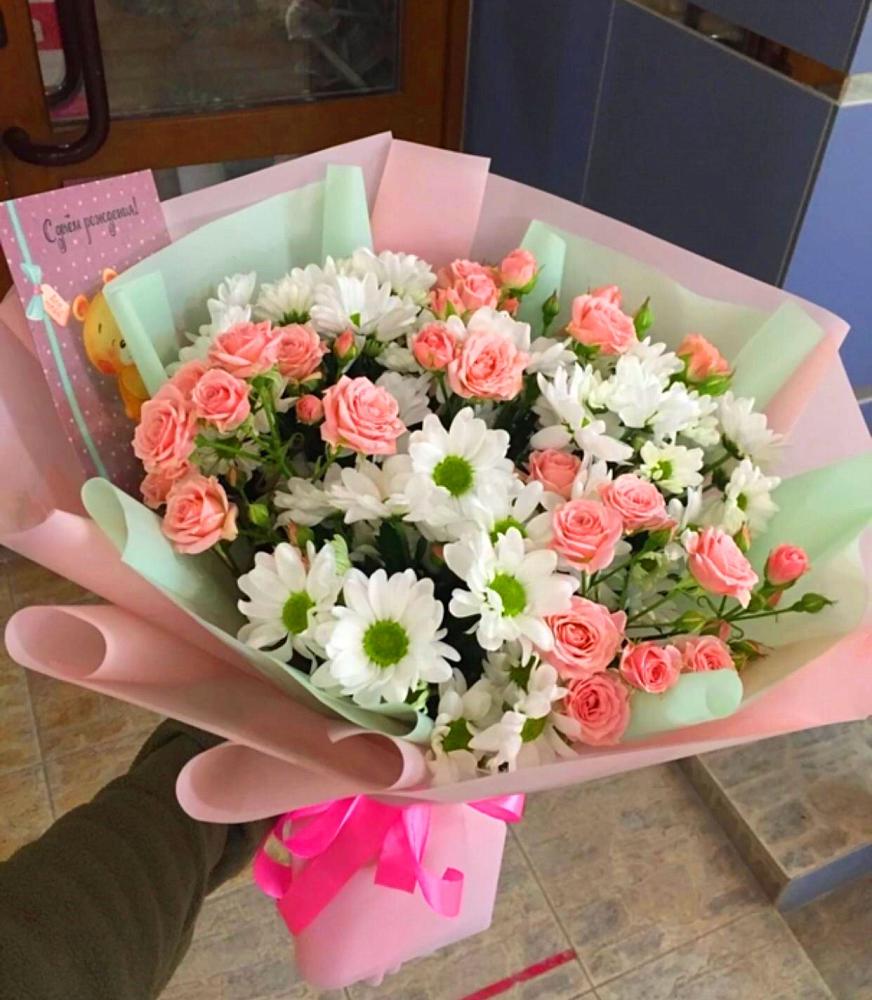 Букет цветов из: Розы и Хризантемы в Петровке Республика Крым