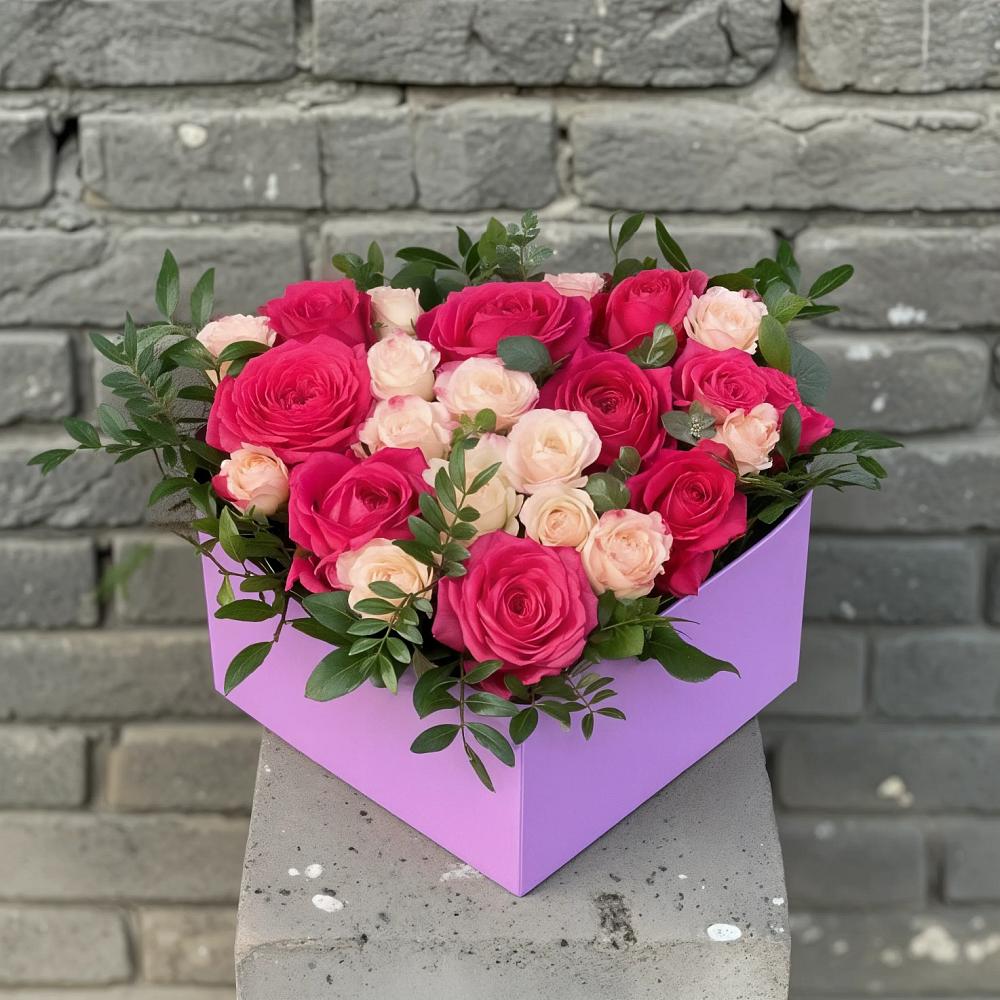 Цветочная композиция из Розы в коробке в Петровке Республика Крым