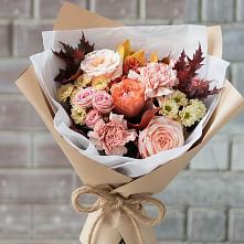 Букет цветов из:  Гвоздики, Хризантемы и Розы в Петровке Республика Крым