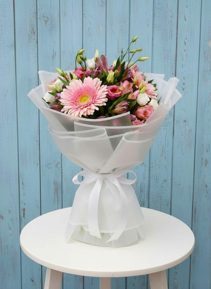 Букет цветов из: Герберы, Альстромерии и Лизиантусы в Петровке Республика Крым