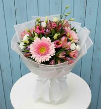 Букет цветов из:  Герберы, Альстромерии и Лизиантусы #REPLACE_PRED# Петровке Республика Крым