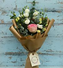 Букет цветов из:  Розы и Лизиантусы #REPLACE_PRED# Петровке Республика Крым